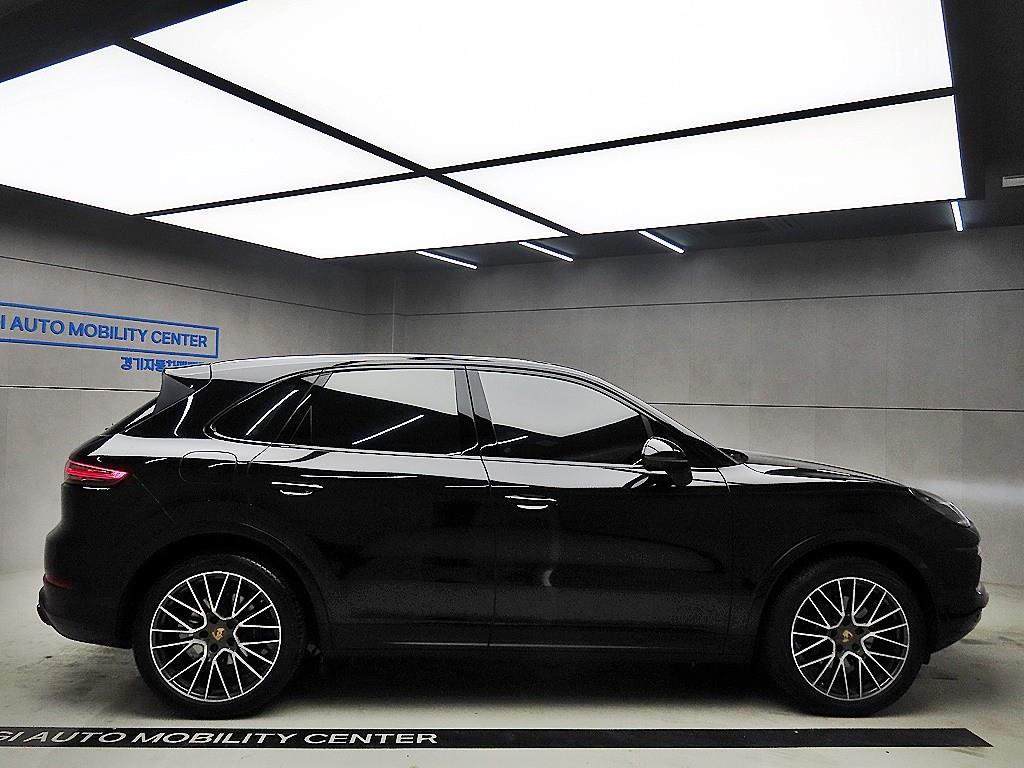 포르쉐 카이엔(3세대) 3.0 V6 - 이미지 9