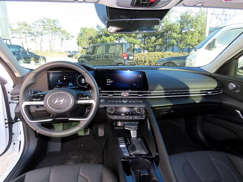 현대 더 뉴아반떼(CN7) 가솔린 1.6 인스퍼레이션 - 이미지 2