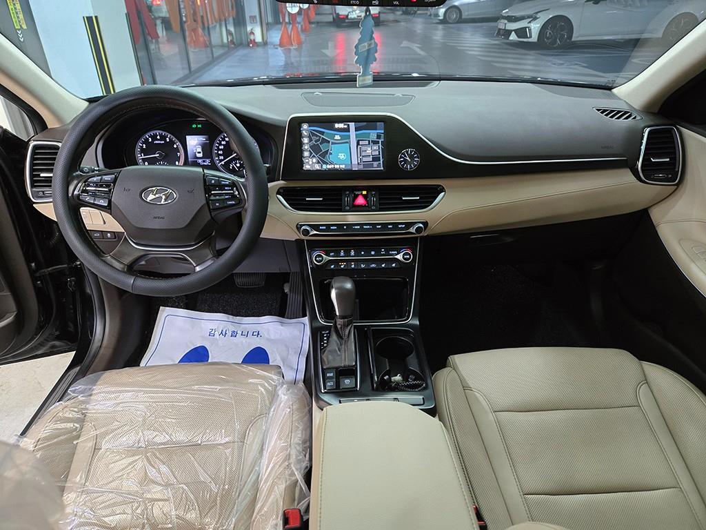 현대 그랜저IG 2.4 GDi 프리미엄 스페셜 - 이미지 17