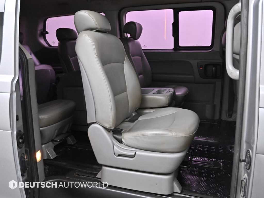 현대 그랜드스타렉스 12인승 디젤 CVX 디럭스 - 이미지 10