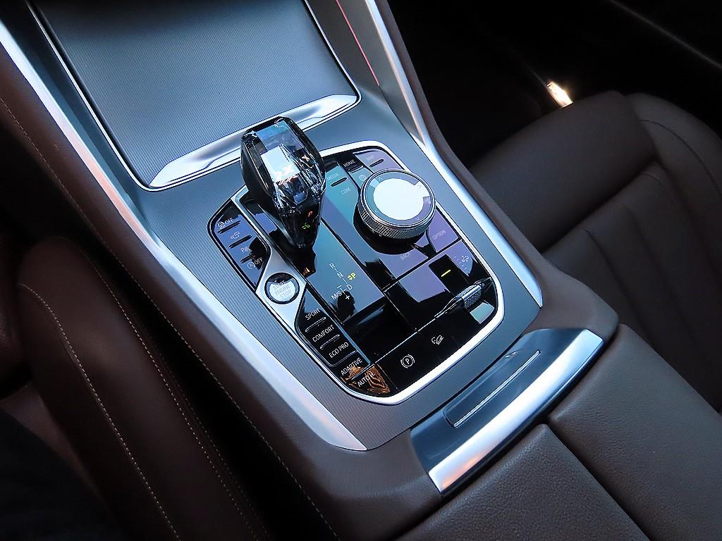 BMW X6(3세대) 30d xDrive M 스포츠팩 - 이미지 3