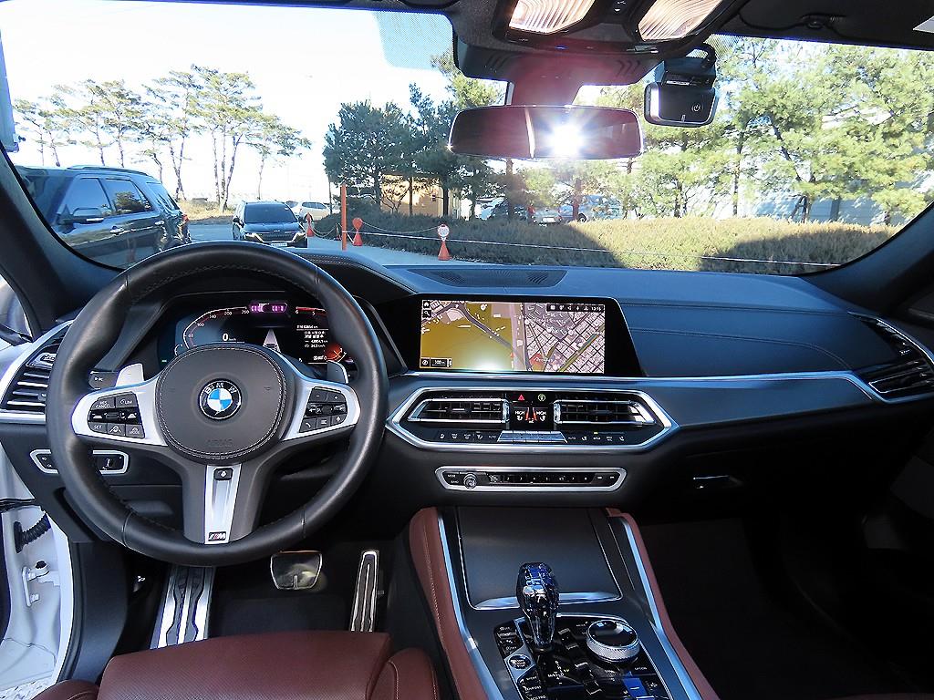 BMW X6(3세대) 30d xDrive M 스포츠팩 - 이미지 8