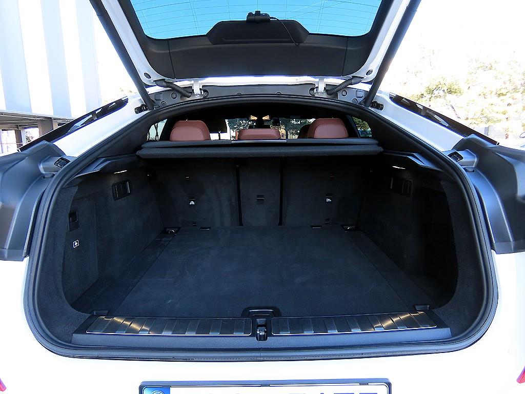 BMW X6(3세대) 30d xDrive M 스포츠팩 - 이미지 9