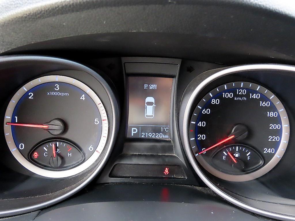 현대 싼타페(DM) 디젤 R2.0 2WD 프리미엄 - 이미지 4