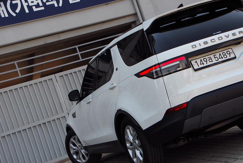 랜드로버 디스커버리5 2.0 SD4 SE - 이미지 4