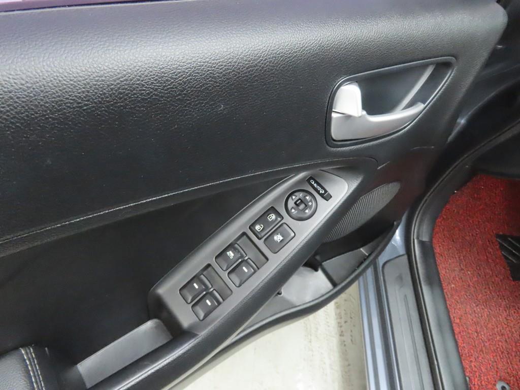 기아 K3 1.6 GDI 럭셔리