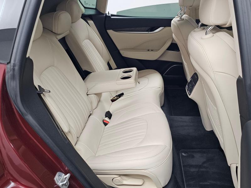 마세라티 르반떼 3.0 - 이미지 4