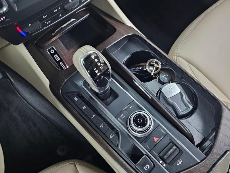 마세라티 르반떼 3.0 - 이미지 7