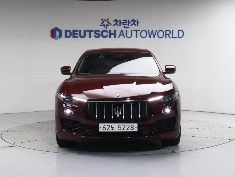 마세라티 르반떼 3.0 - 이미지 11