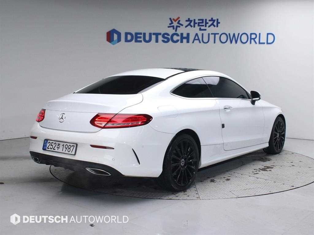벤츠 C클래스(4세대) C200 쿠페 - 이미지 18