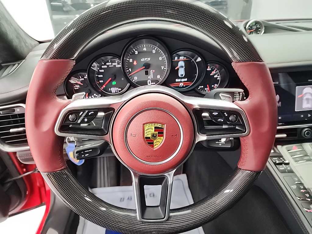포르쉐 파나메라 4.8 GTS - 이미지 14
