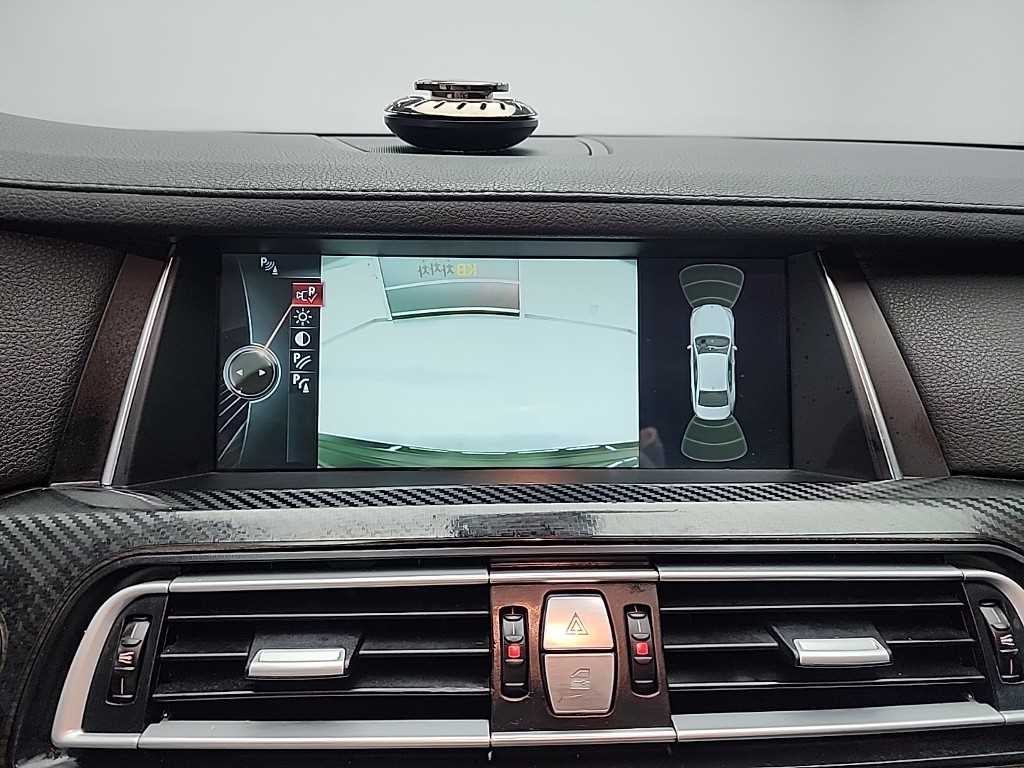 BMW 7시리즈(5세대) 740d xDrive - 이미지 10