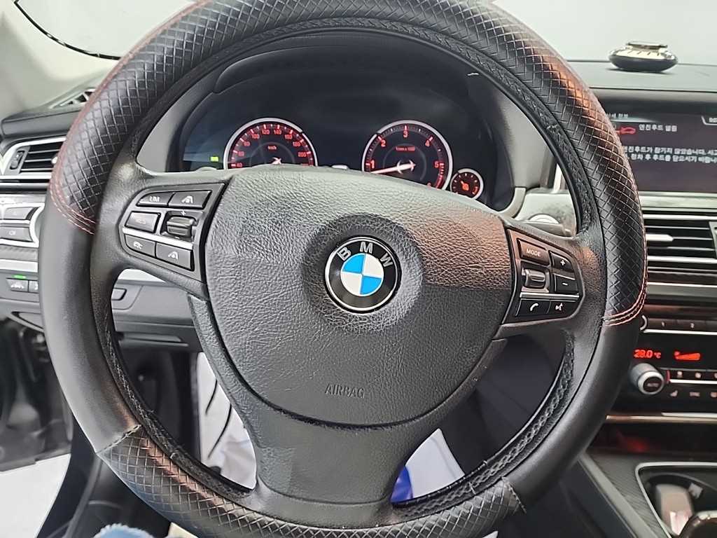 BMW 7시리즈(5세대) 740d xDrive - 이미지 19