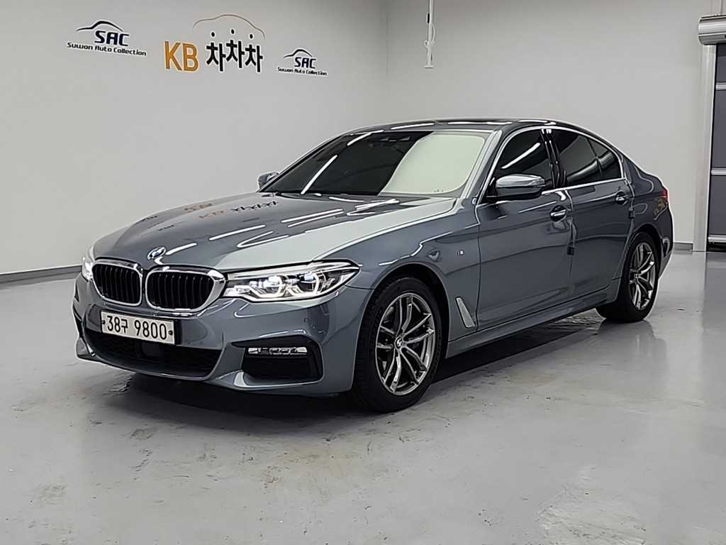 BMW 5시리즈(7세대) 530i xDrive M스포츠팩 플러스 - 이미지 16