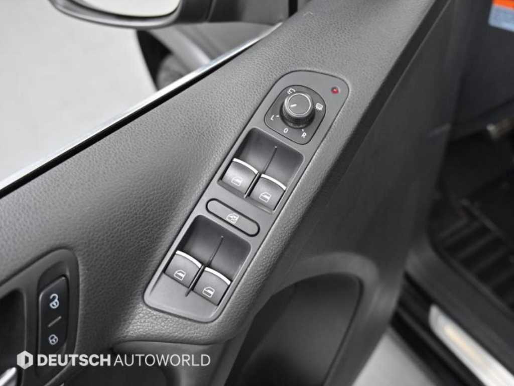 폭스바겐 티구안 2.0 TDI 블루모션 R라인 - 이미지 5