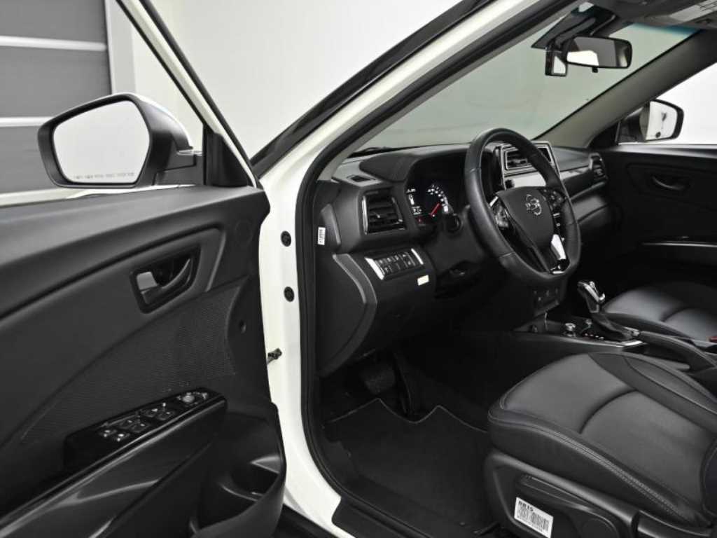 KG모빌리티(쌍용) 베리 뉴 티볼리 1.5 가솔린 2WD V3