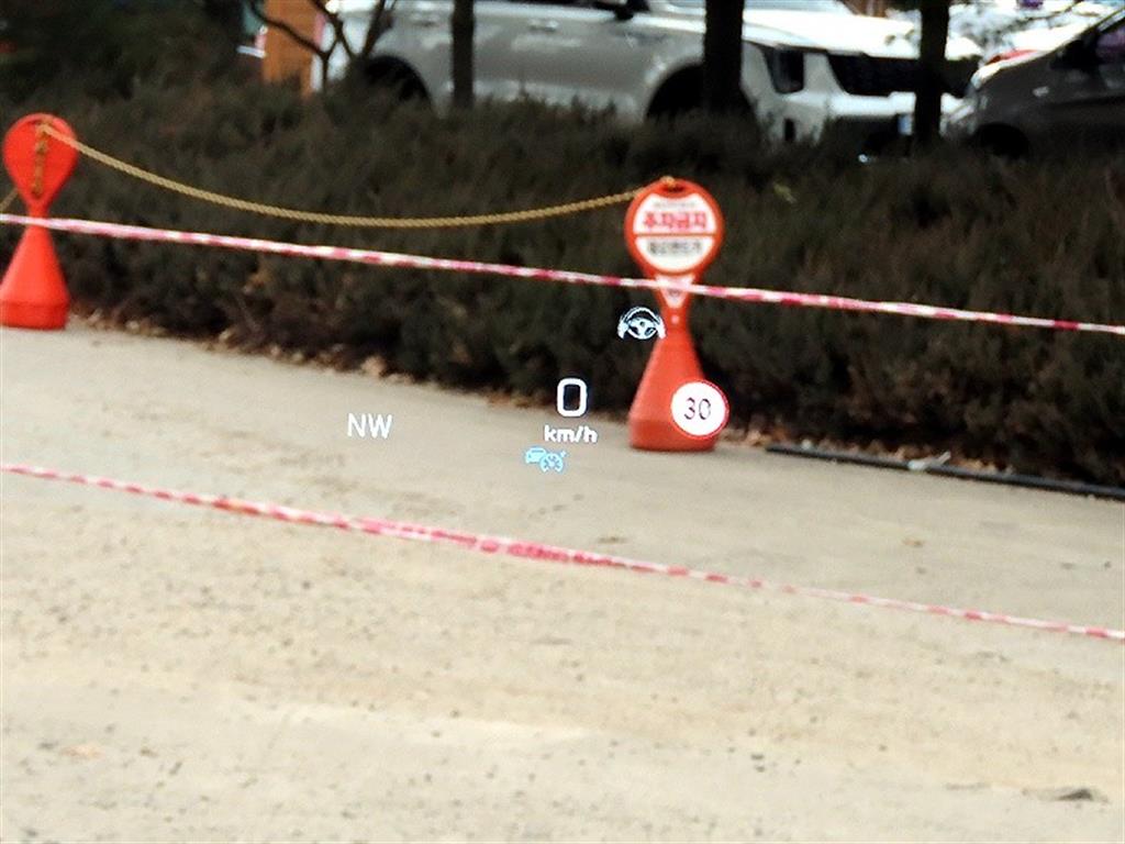 벤츠 GLC클래스 GLC 63 S AMG 4매틱+ 쿠페 - 이미지 7