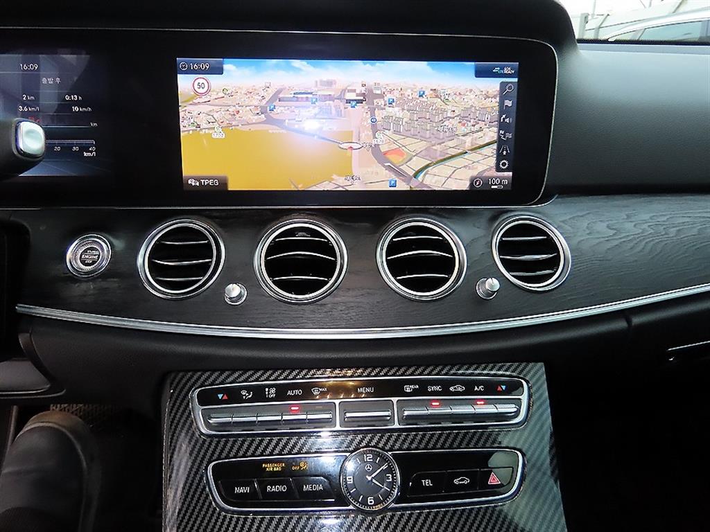 벤츠 E클래스(5세대) E300 아방가르드 - 이미지 3