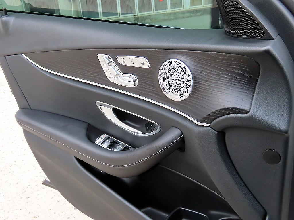 벤츠 E클래스(5세대) E300 아방가르드 - 이미지 6