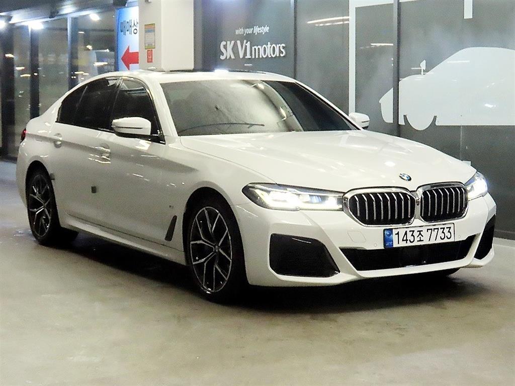 BMW 5시리즈(7세대) 530i xDrive M 스포츠팩 - 이미지 10