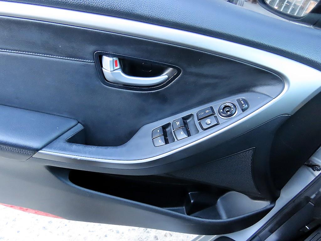 현대 신형 i30 1.6 VGT PYL - 이미지 2