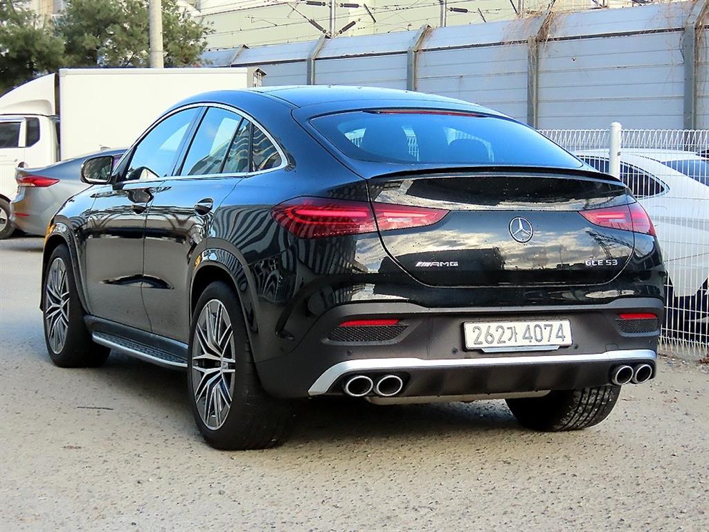 벤츠 GLE클래스(4세대) GLE 53 AMG 4매틱+ 쿠페 - 이미지 17