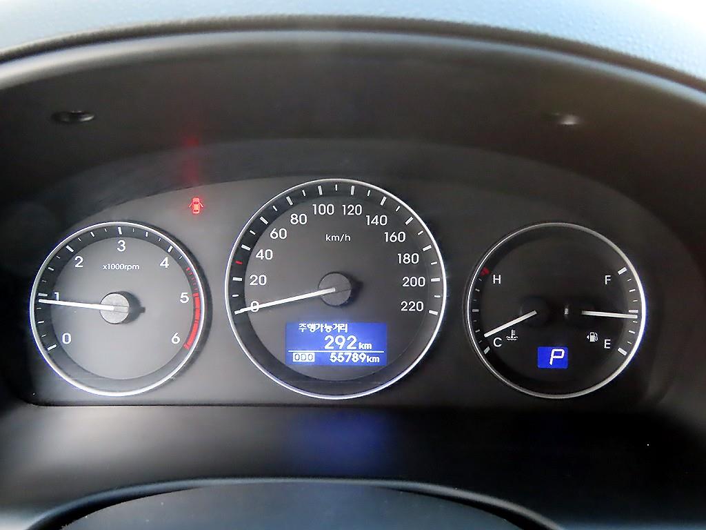 현대 더 뉴그랜드스타렉스 5인승 디젤 밴 모던 - 이미지 3