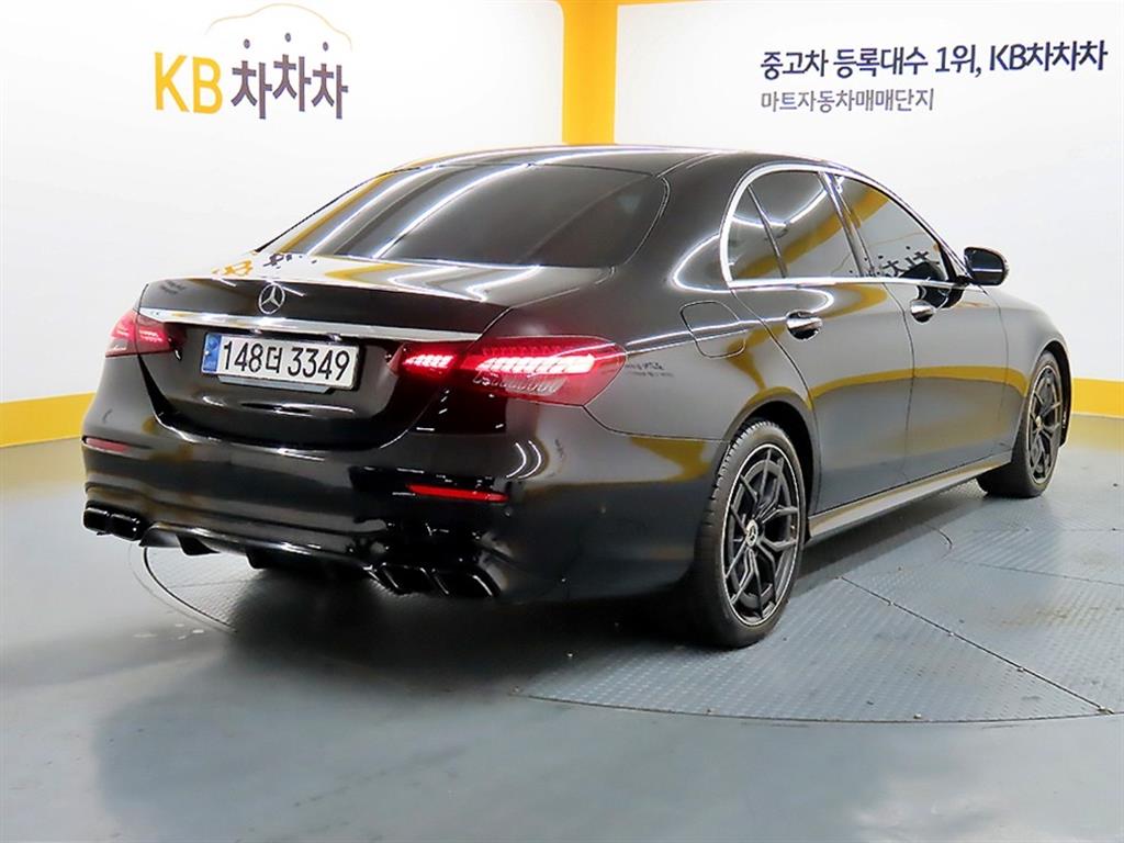벤츠 E클래스(5세대) E220d 4매틱 AMG 라인 - 이미지 4