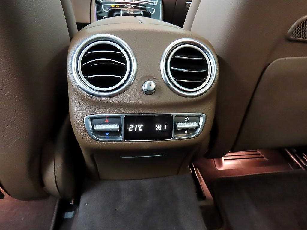 벤츠 E클래스(5세대) E300e 4매틱 익스클루시브 - 이미지 5