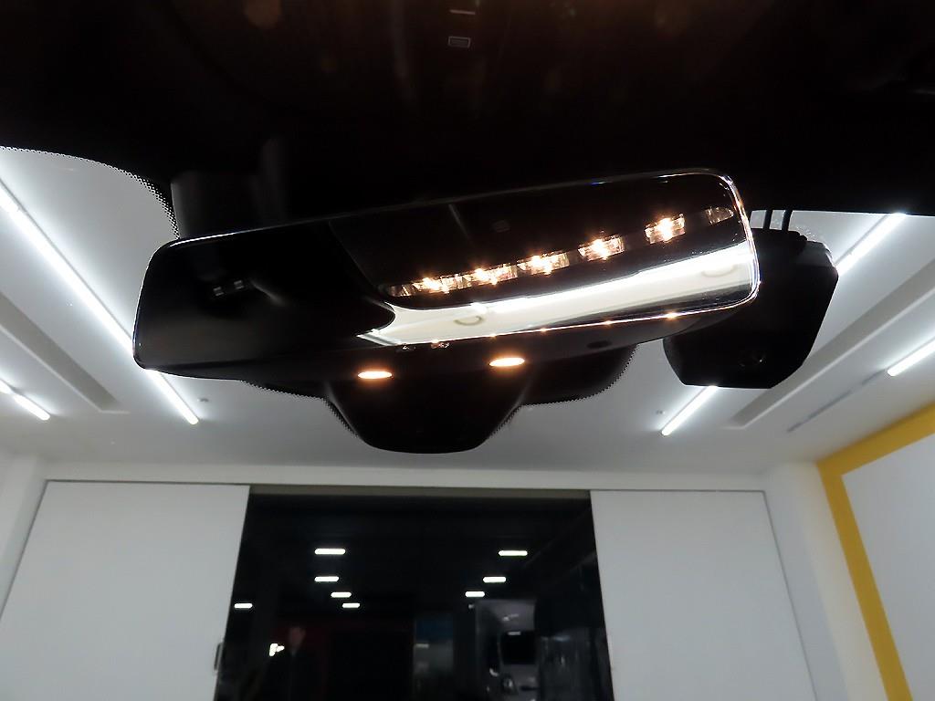 벤츠 E클래스(5세대) E250 아방가르드 - 이미지 12