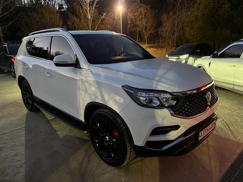 KG모빌리티(쌍용) G4 렉스턴 2.2 4WD 화이트 에디션 - 이미지 12