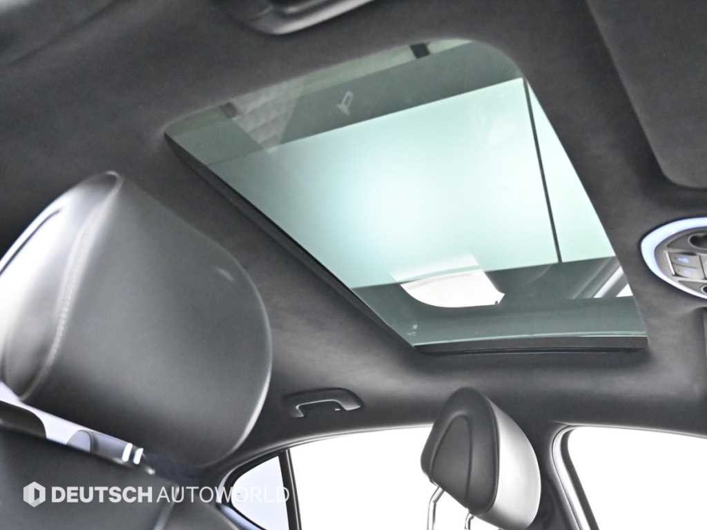 제네시스 G70 2.0T AWD 스포츠 패키지 - 이미지 13