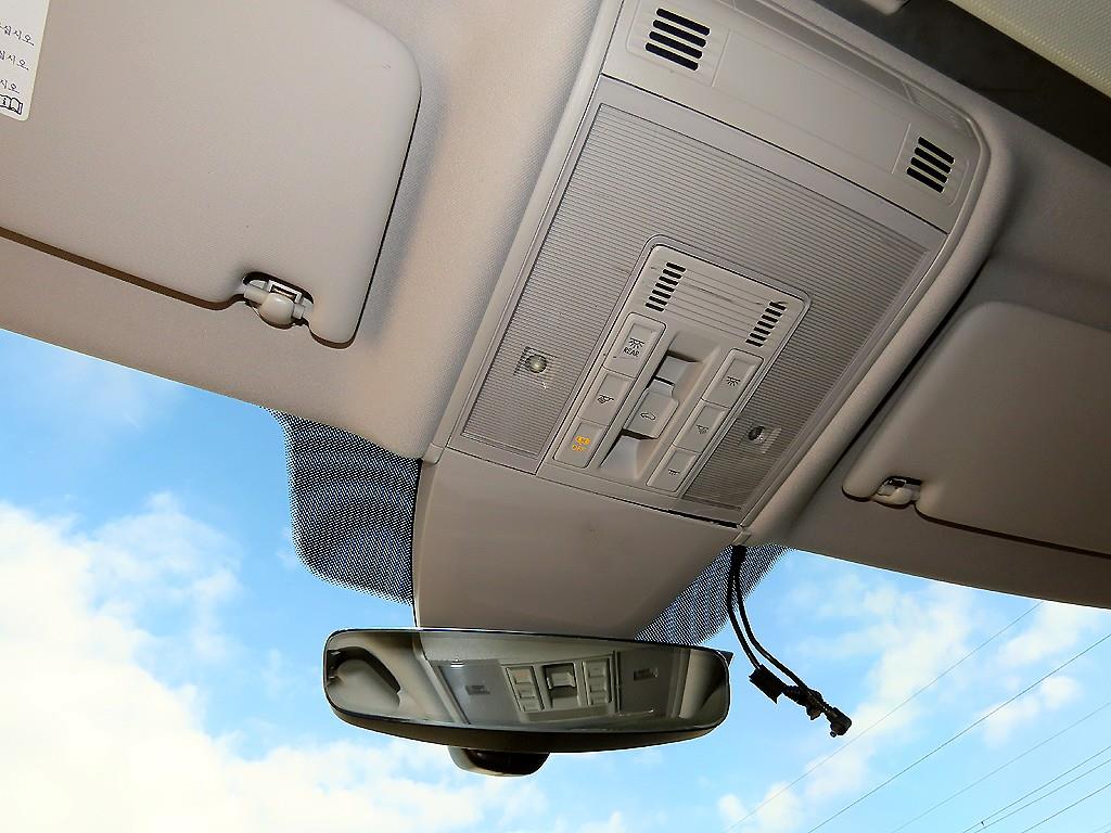 폭스바겐 아테온 2.0 TDI 엘레강스 프레스티지 - 이미지 2