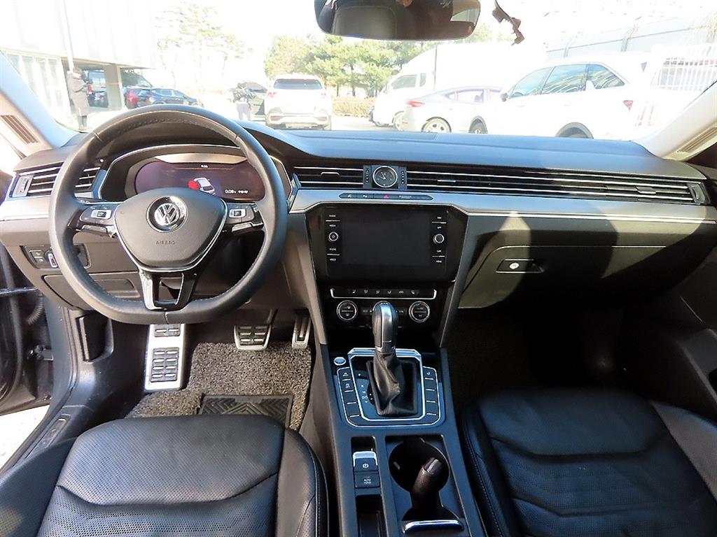 폭스바겐 아테온 2.0 TDI 엘레강스 프레스티지 - 이미지 5