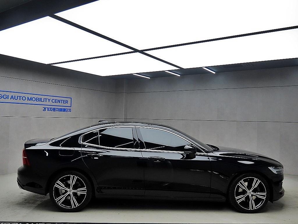 볼보 S60(3세대) 2.0 B5 인스크립션