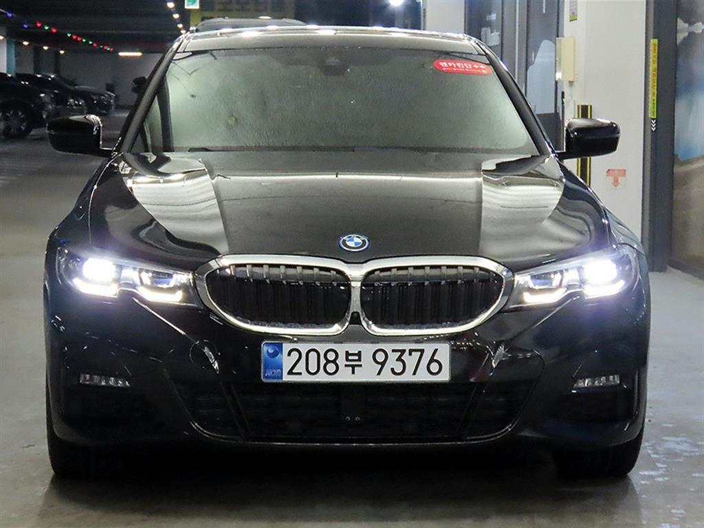 BMW 3시리즈(7세대) 330e M 스포츠 팩 - 이미지 17