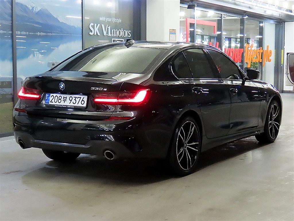 BMW 3시리즈(7세대) 330e M 스포츠 팩 - 이미지 20