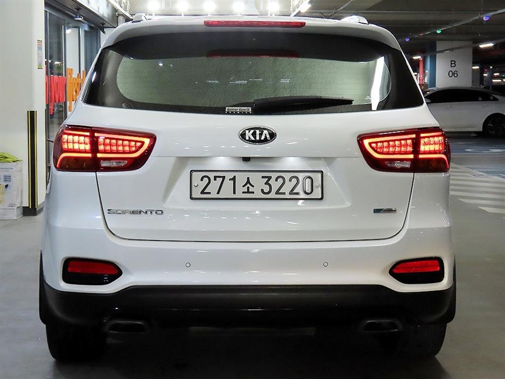 기아 더 뉴쏘렌토 디젤 R2.2 2WD 노블레스 스페셜 - 이미지 17