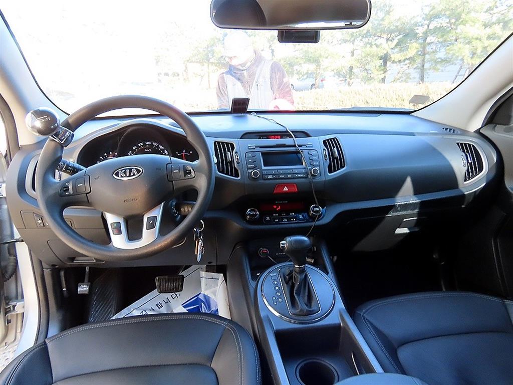 기아 스포티지 R 디젤 R2.0 2WD TLX 고급형 - 이미지 11