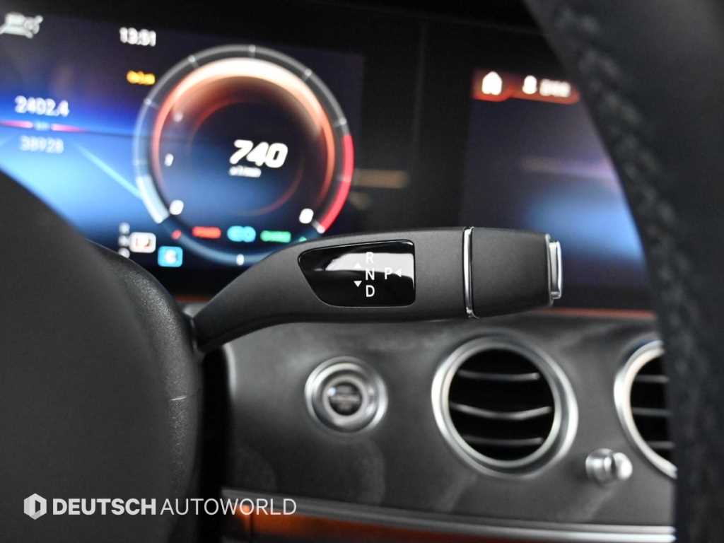 벤츠 E클래스(5세대) E350 4매틱 AMG 라인 - 이미지 3