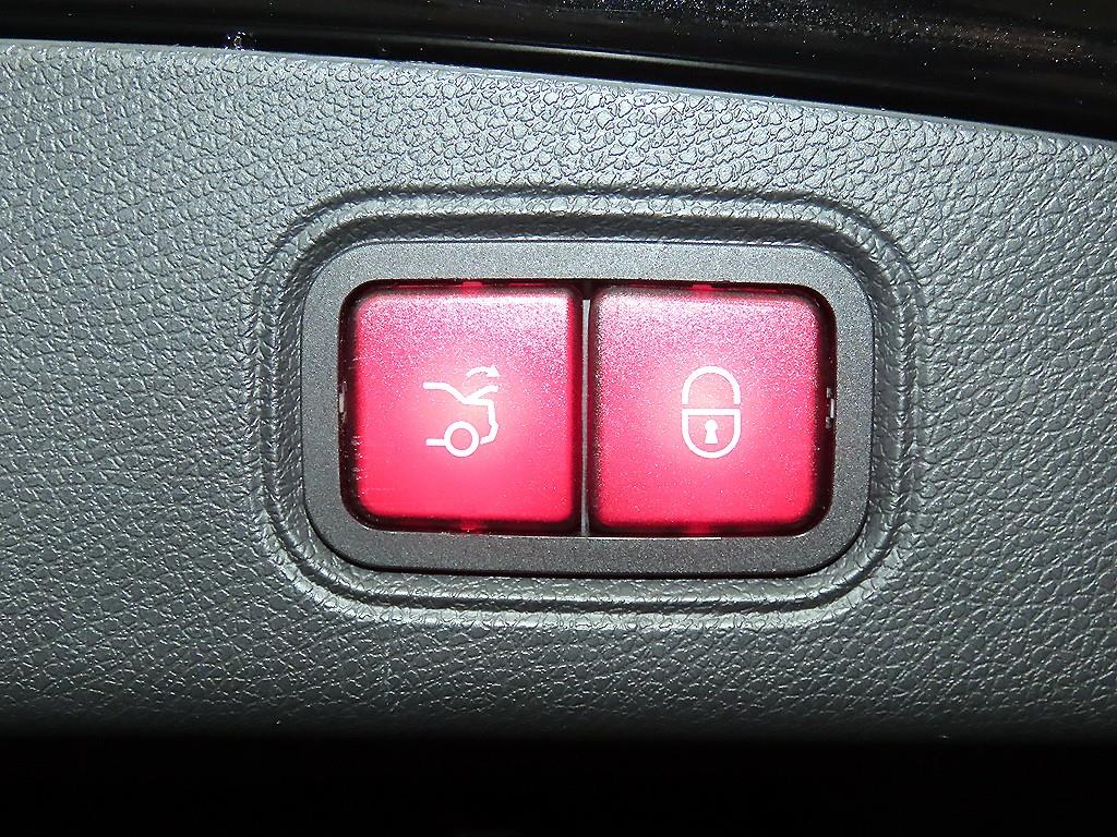 벤츠 E클래스(5세대) 쿠페 E450 4매틱 - 이미지 18