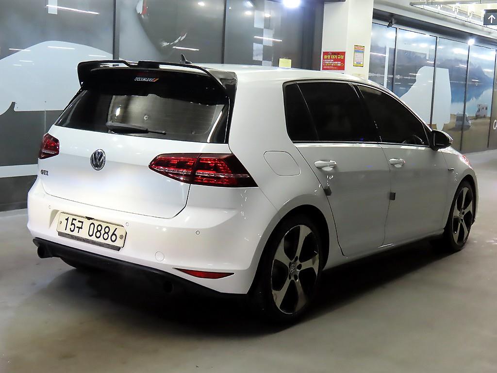 폭스바겐 골프(7세대) 2.0 GTI - 이미지 8