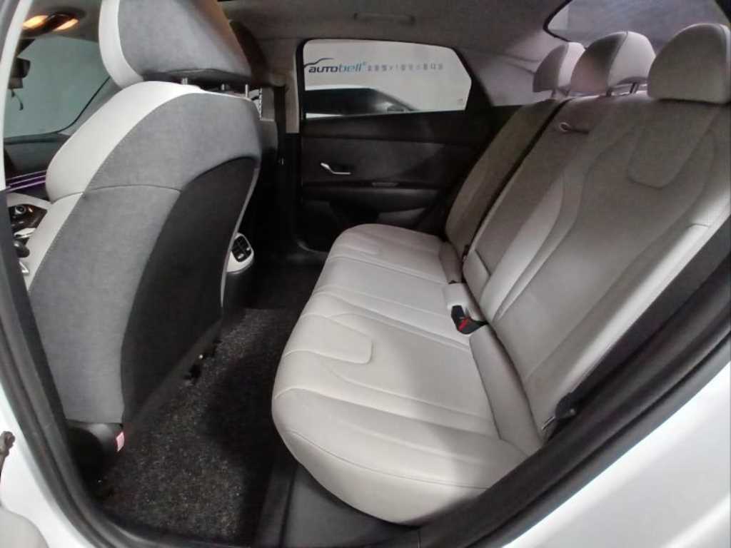 현대 아반떼(CN7) 1.6 가솔린 인스퍼레이션 - 이미지 5