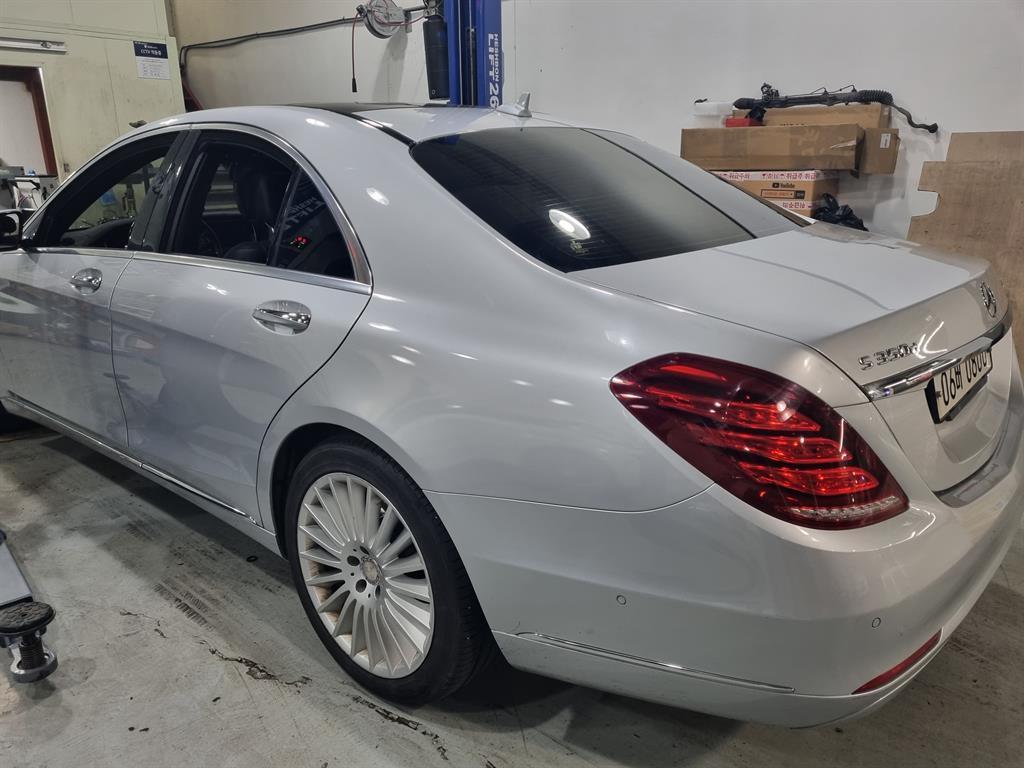 벤츠 S클래스(6세대) S350 d 4매틱 - 이미지 2