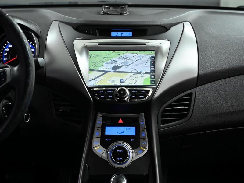 현대 아반떼MD M16 GDi 럭셔리 - 이미지 4