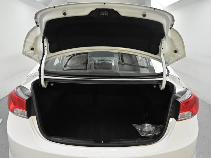 현대 아반떼MD M16 GDi 럭셔리 - 이미지 19