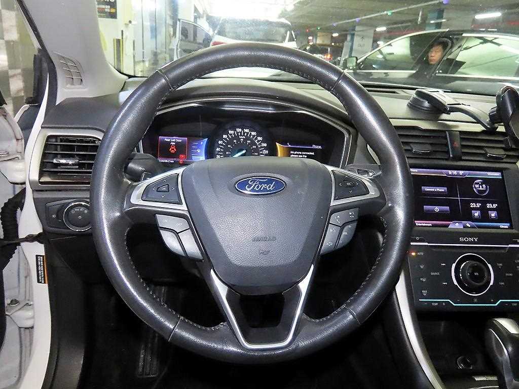 포드 퓨전(2세대) 2.0 에코부스트 SE - 이미지 13