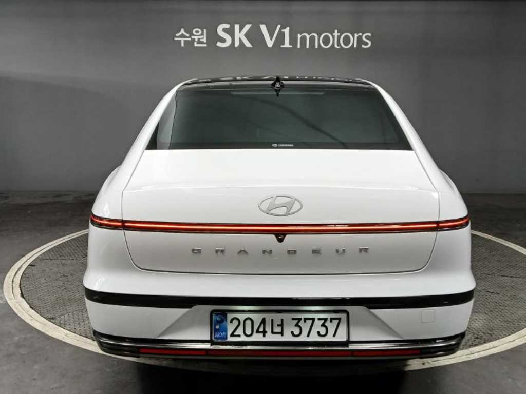 현대 디 올뉴그랜저 하이브리드 1.6 하이브리드 캘리그래피 - 이미지 11