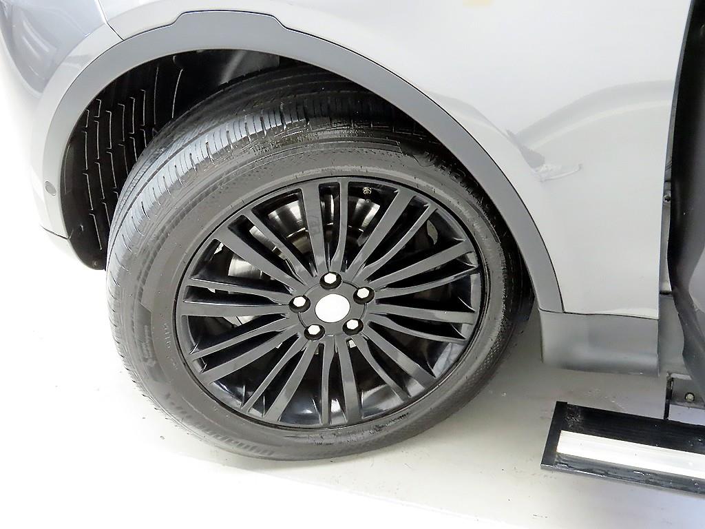 랜드로버 디스커버리5 3.0 TD6 HSE 럭셔리 - 이미지 4