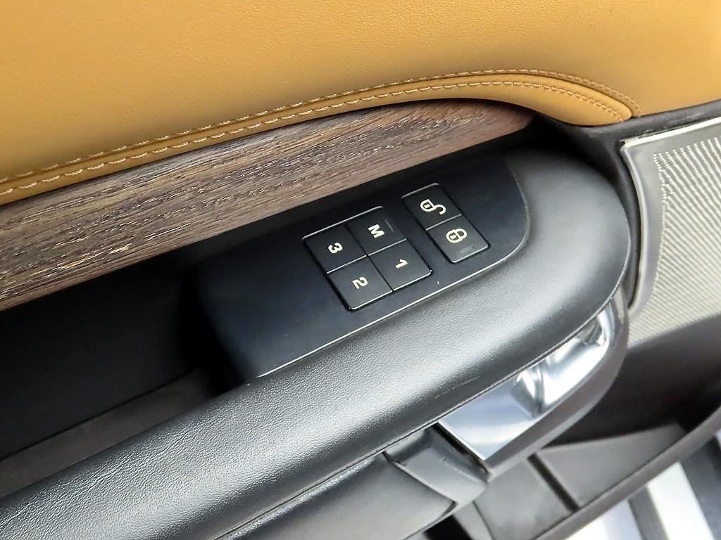 랜드로버 디스커버리5 3.0 TD6 HSE 럭셔리 - 이미지 8